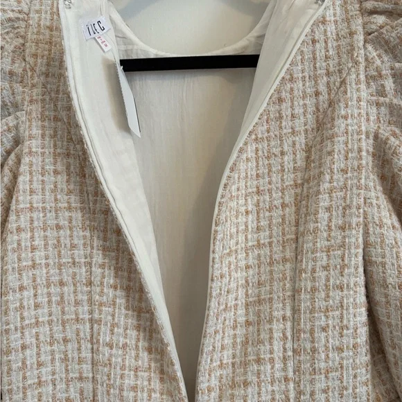 TCEC White and Black Long Sleeve  shorts suit - Picture 8 of 12